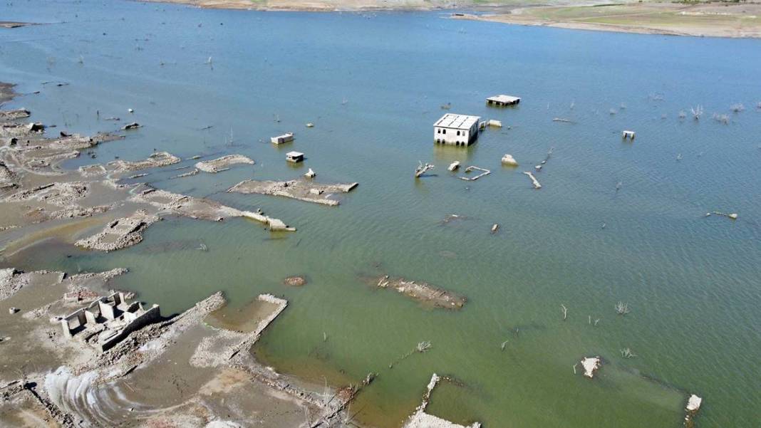 55 haneli köy, adaya taşınmıştı: Yıllar sonra ortaya çıktı! İklim krizi nedeniyle seviye düştü 15